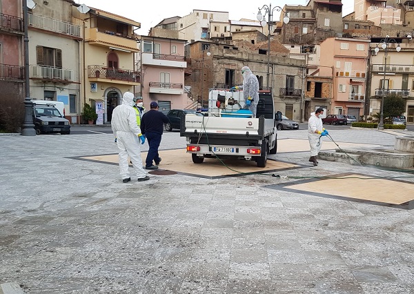 Piazza del Borgo - Motta San Giovanni