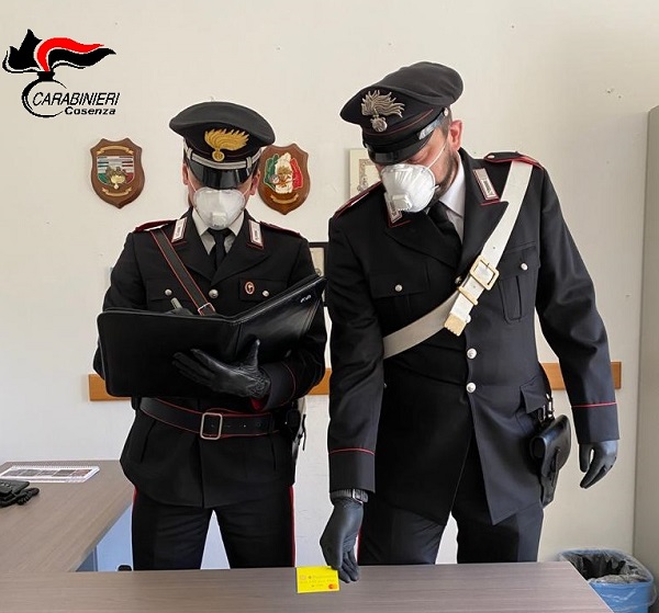 carabinieri denuncia cosenza