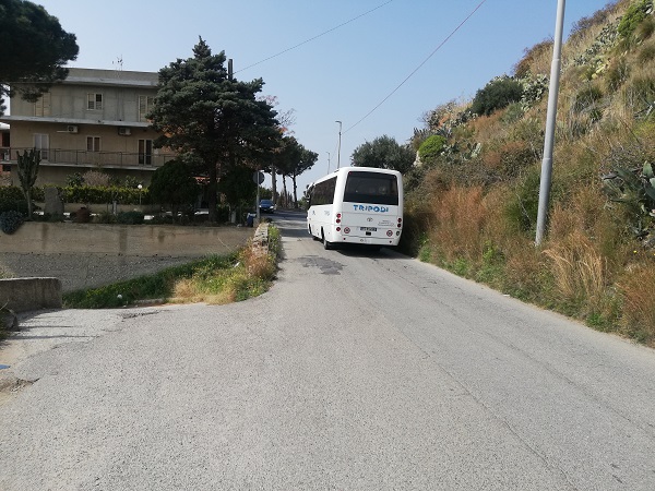 lavori strada lazzaro - motta san basilio