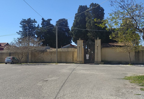 cimitero isola capo rizzuto