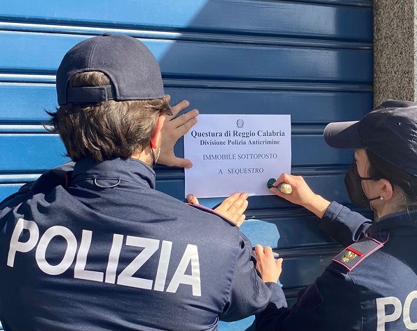 divisione anticrimine - polizia di stato reggio