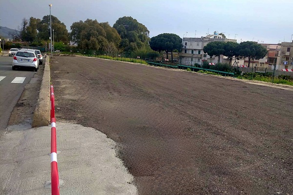 parcheggio liceo volta - reggio