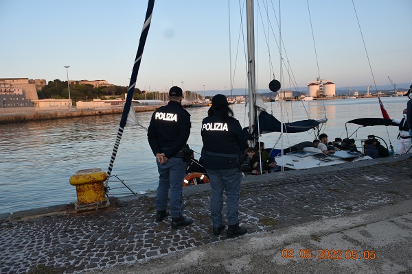 polizia di stato - crotone