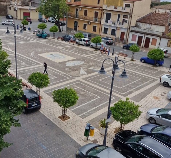 piazza del popolo - isola capo rizzuto