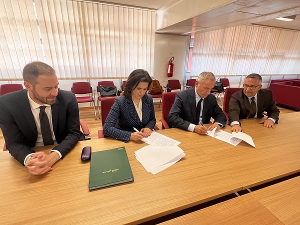 Autorità Sistema portuale Mari Tirreno Meridionale e Ionio - unical