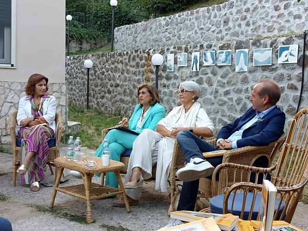 presentazione libro “noi donne in cammino" - mannoli