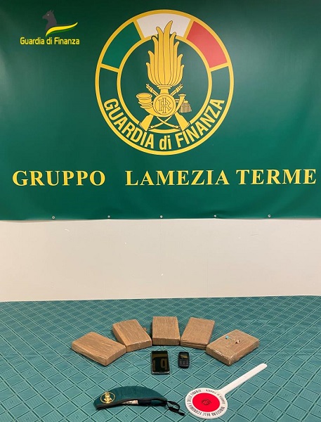 sequestro guardia di finanza - lamezia terme