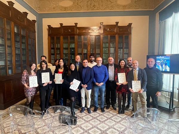 consegna attestati corso formazione - palazzo alvaro