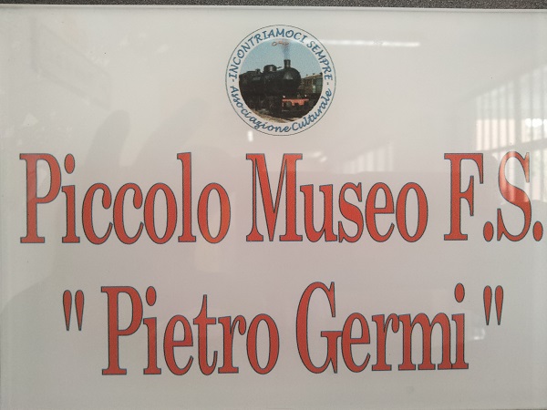 Piccolo museo FS e Libreria Stazione FS RC S Caterina